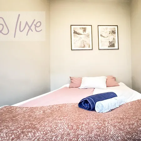 Summer Time Luxe Queen Bed Sofabed Charming Oslo